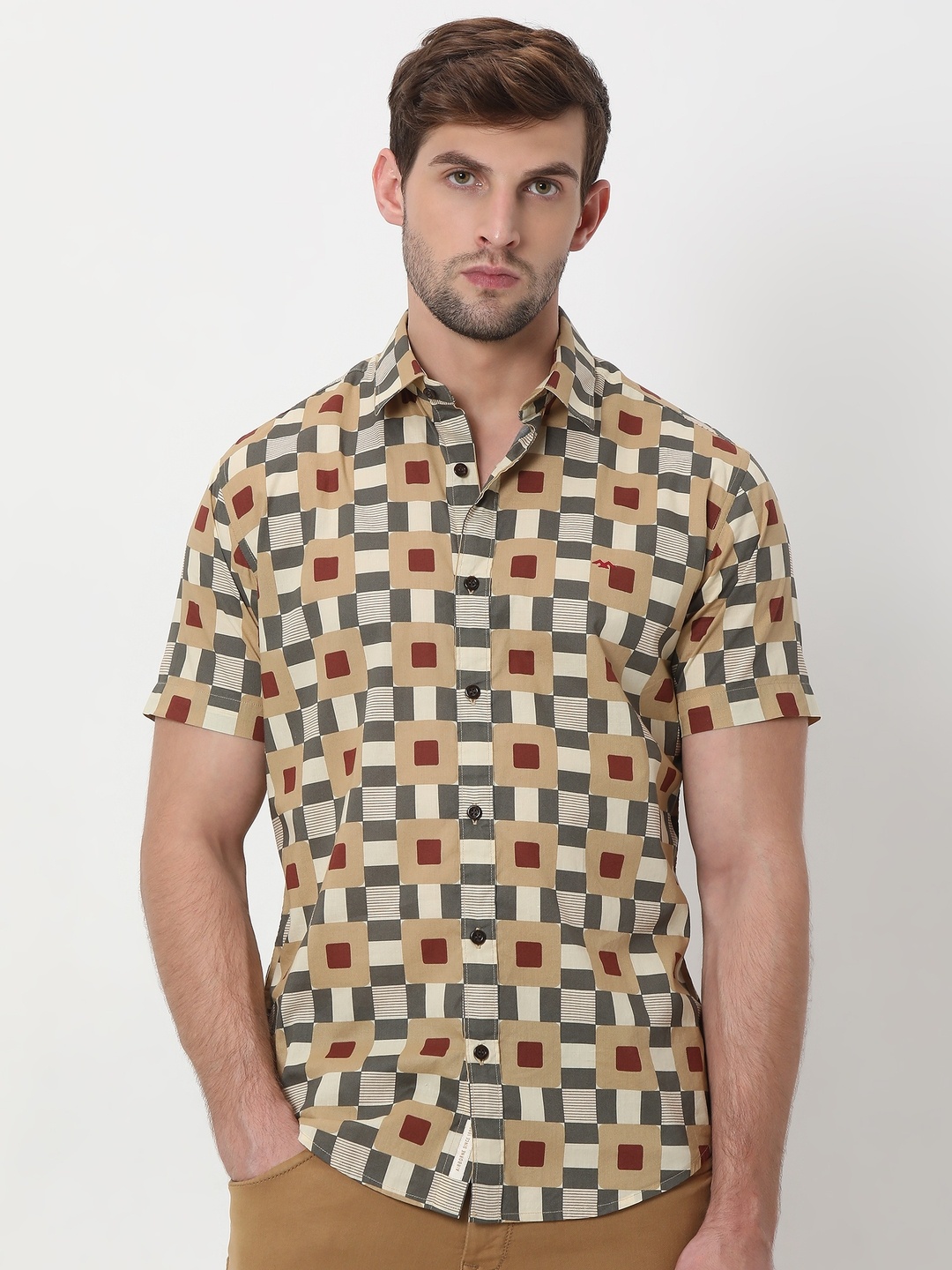 

Mufti Geometric Printed Slim Fit Pure Cotton Casual Shirt, Beige