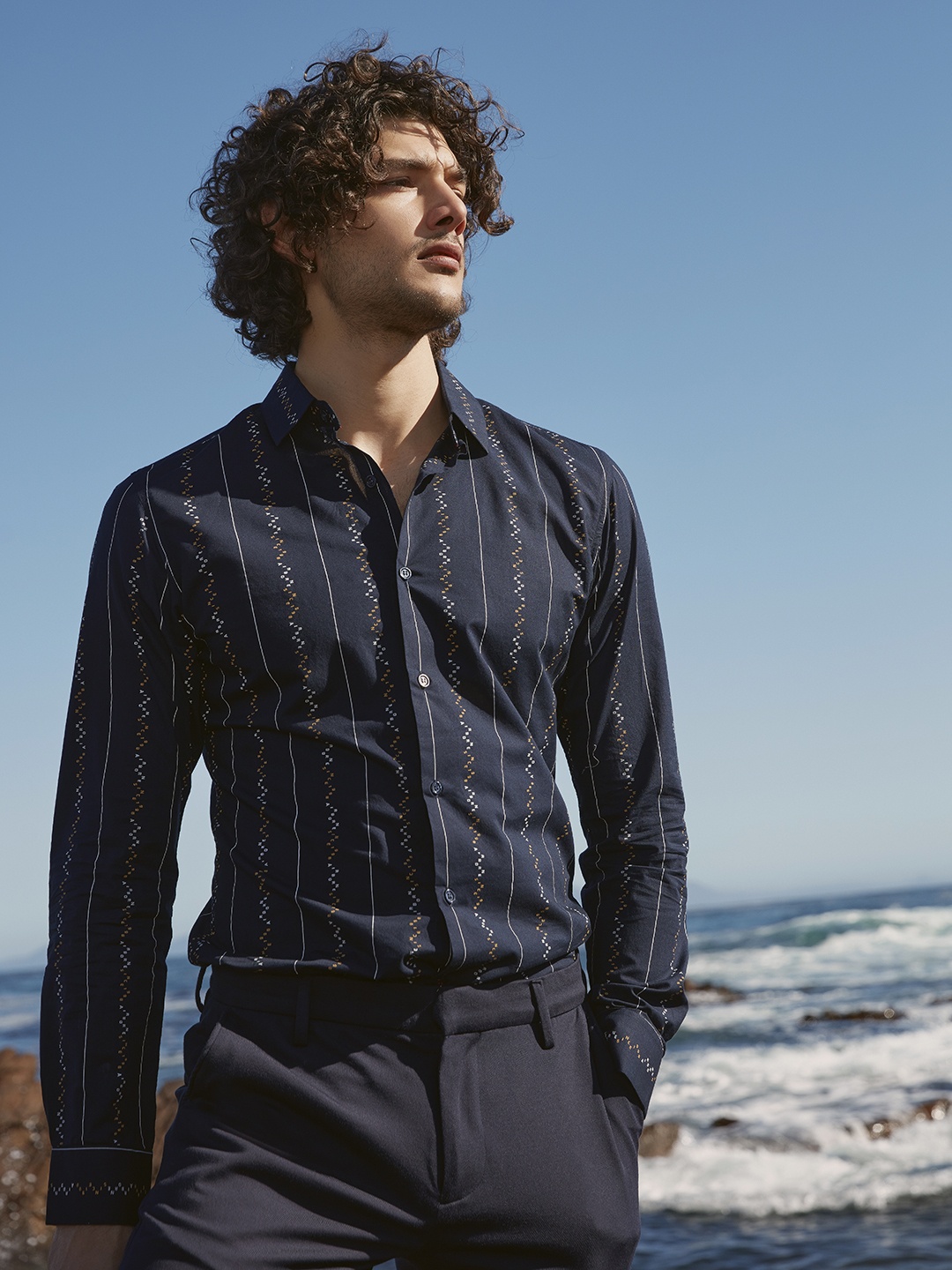 

Mufti Striped Slim Fit Pure Cotton Casual Shirt, Navy blue