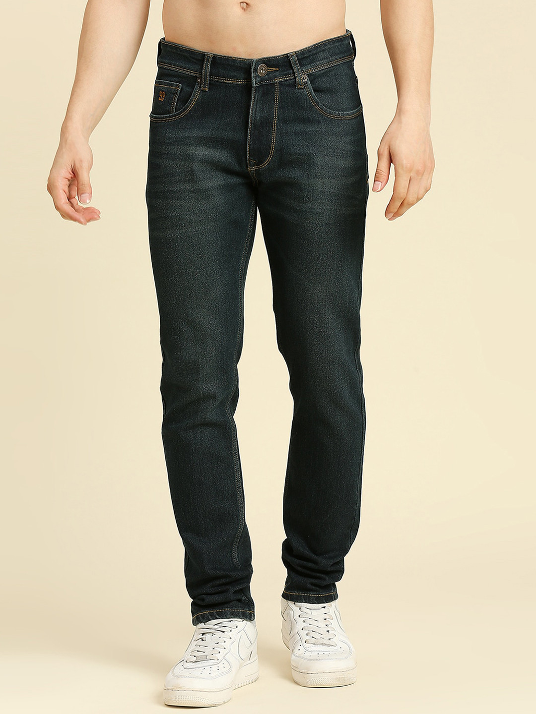 

HJ HASASI Men Blue Light Fade Acid Wash Stretchable Jeans