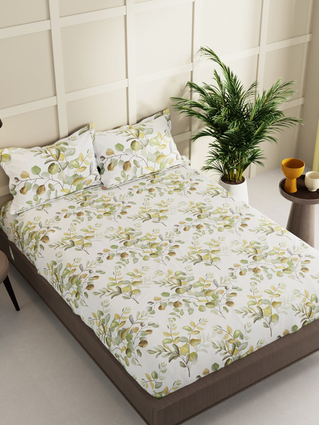 

BIANCA Envogue White & Green Printed 152 TC Microfiber Queen Bedsheet with 3 Pillow Covers