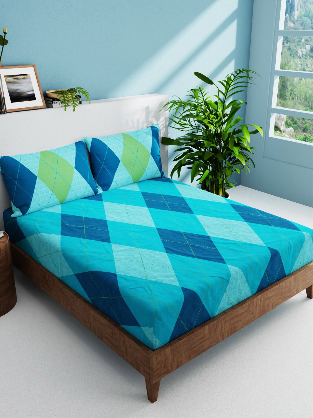 

BIANCA Essenza Blue & Navy Blue Geometric Cotton 144 TC Queen Bedsheet & 2 Pillow Covers