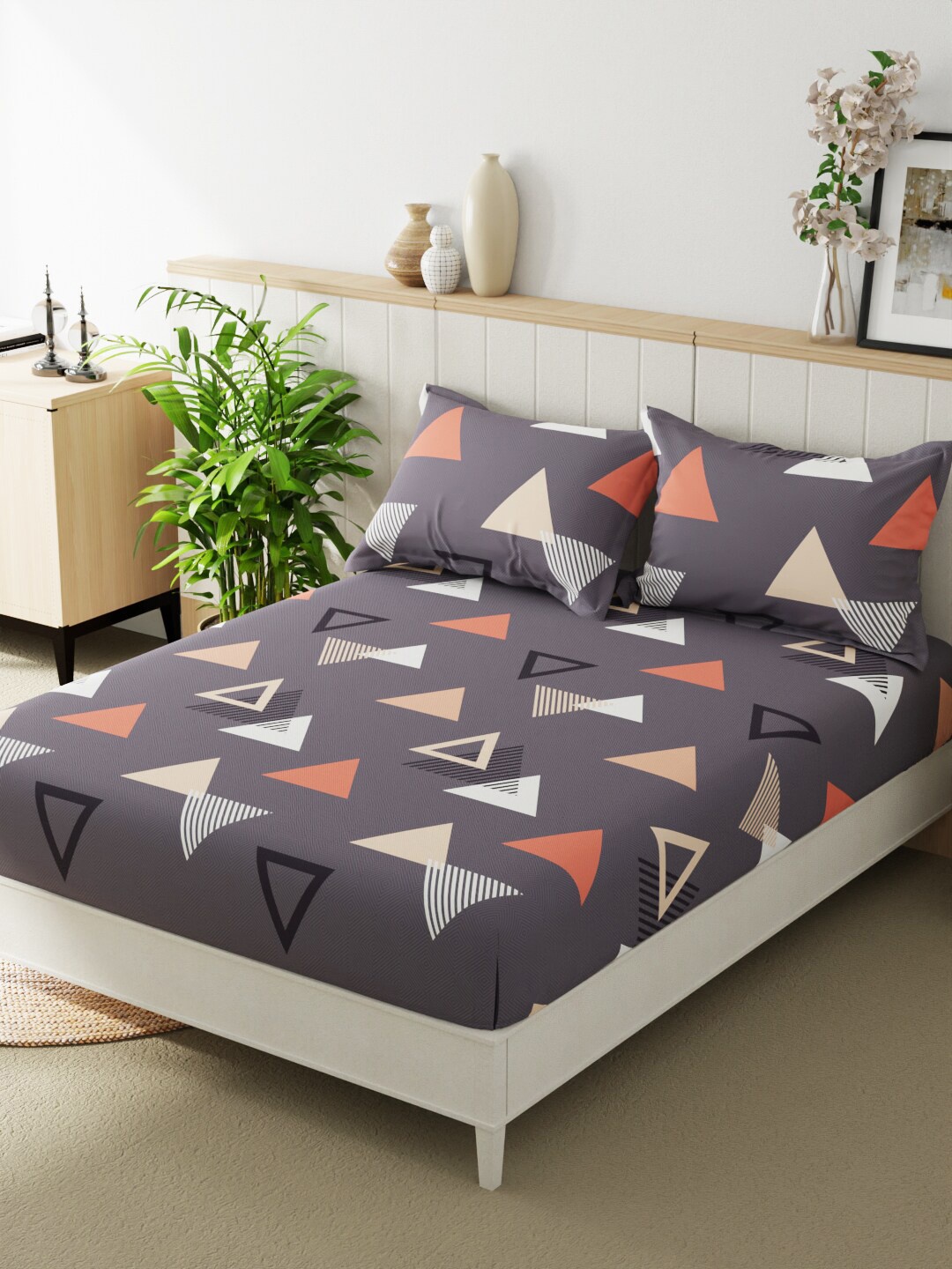 

BIANCA Beumonte Grey & Orange Printed 152 TC Queen Bedsheet with 2 Pillow Covers