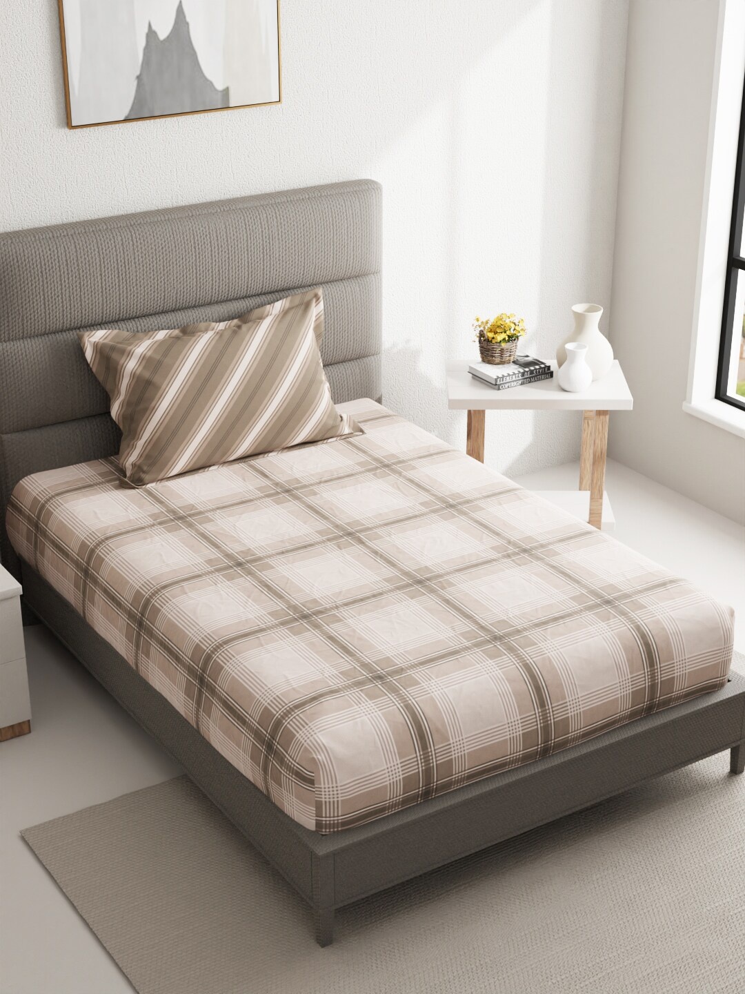 

BIANCA Espeda Brown & Off White Geometric Cotton 144 TC Single Bedsheet & 1 Pillow Cover