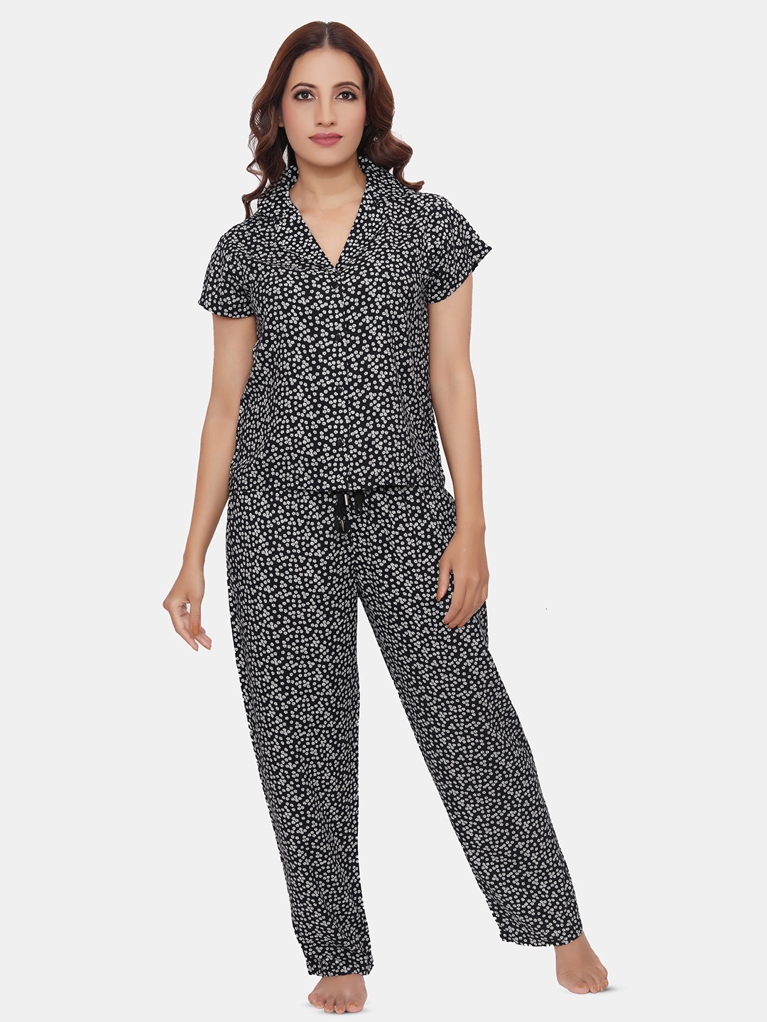 

ESTERIA Lapel Collar Floral Printed Night suit, Black