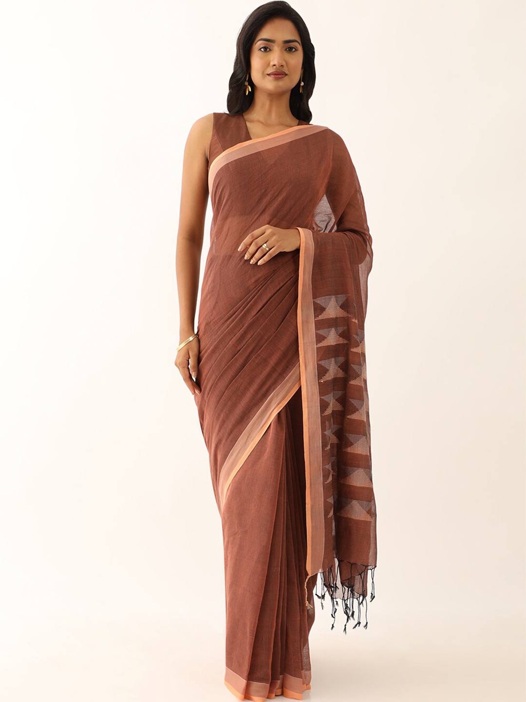 

Taneira Geometric Printed Pure Cotton Saree, Brown