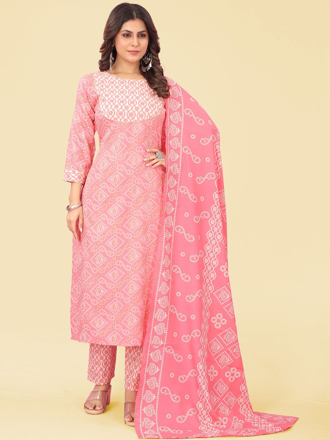 

KALINI Bandhani Printed Gotta Patti Straight Kurta & Trousers With Dupatta, Pink