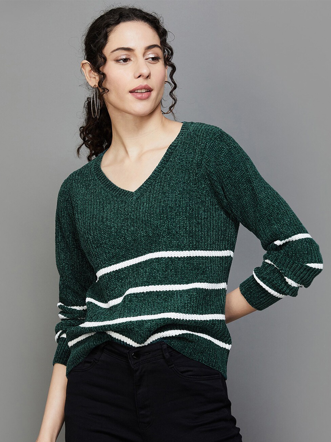 

Fame Forever by Lifestyle Striped V-Neck Sweaters, Green