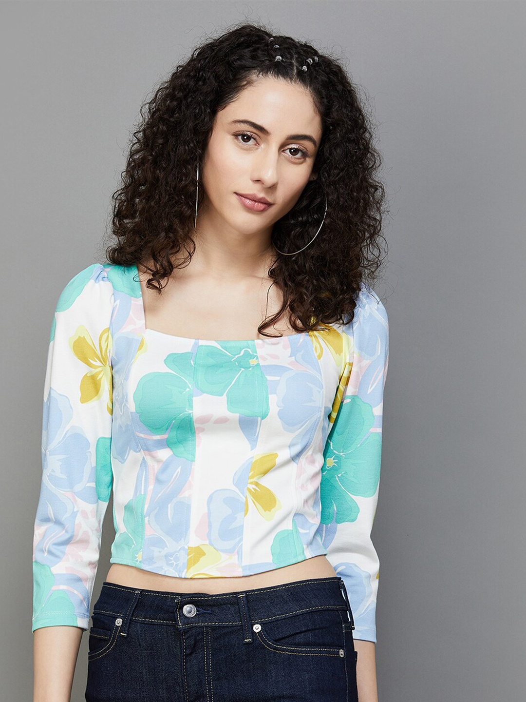 

Ginger by Lifestyle Floral Printed Square Neck Puff Sleeves Fitted Crop Top, White