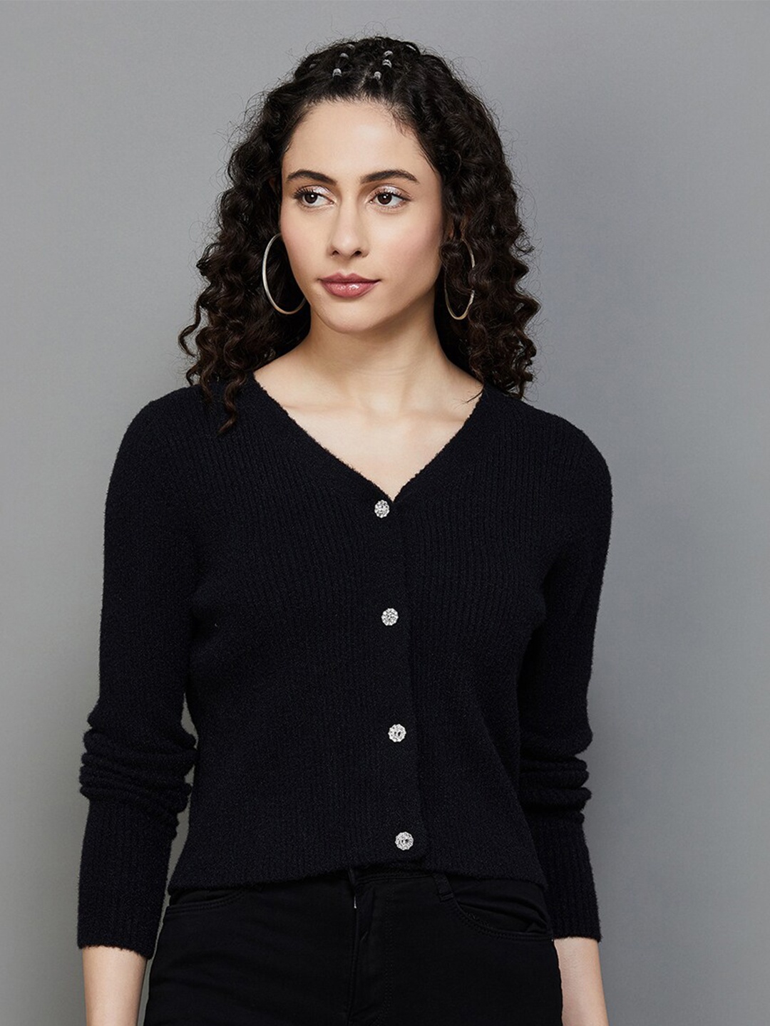 

Ginger by Lifestyle V-Neck Long Sleeves Top, Black