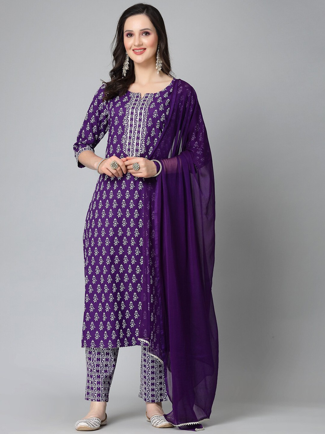 

Stylum Voilet Ethnic Motifs Printed Regular Gotta Patti Kurta with Trousers & Dupatta, Violet