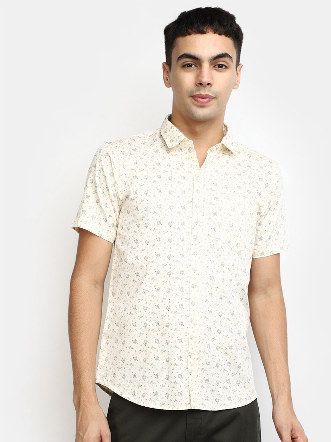 

V-Mart Slim Fit Floral Printed Short Sleeves Satin Casual Shirt, Beige