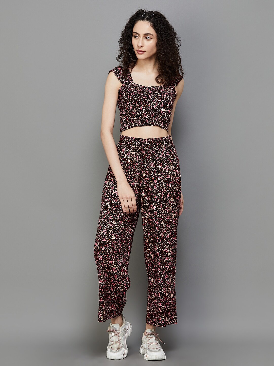 

Ginger by Lifestyle Floral Printed Shoulder Straps Top With Trousers, Black