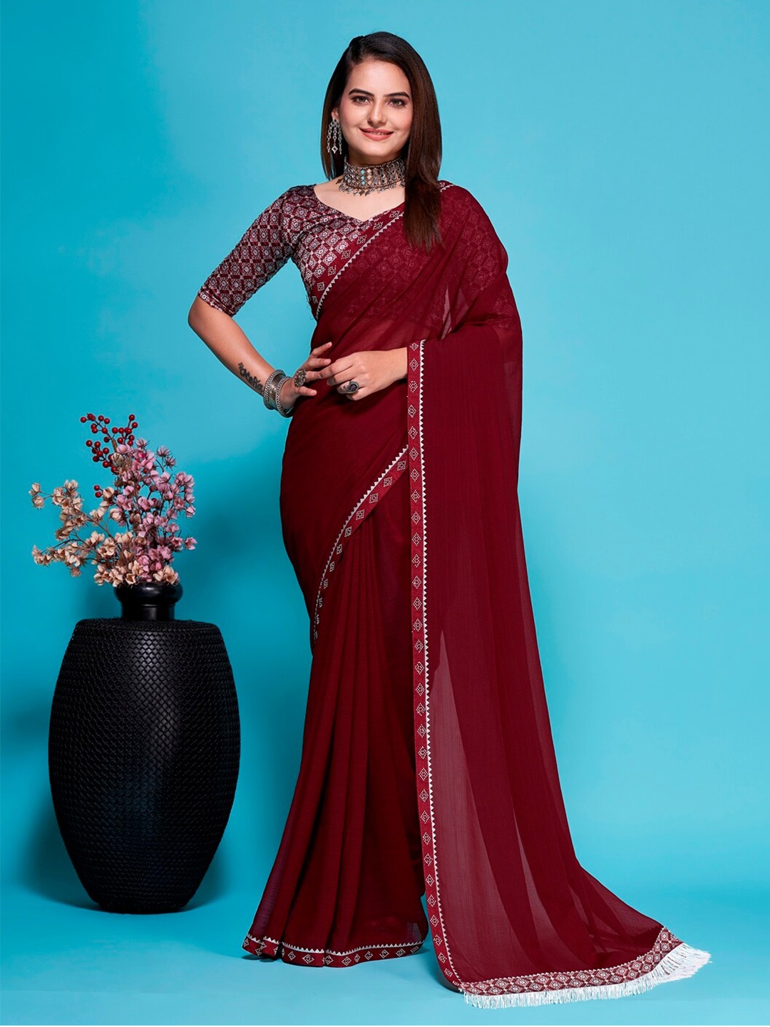 

AVANTIKA FASHION Beads and Stones Pure Silk Saree, Maroon