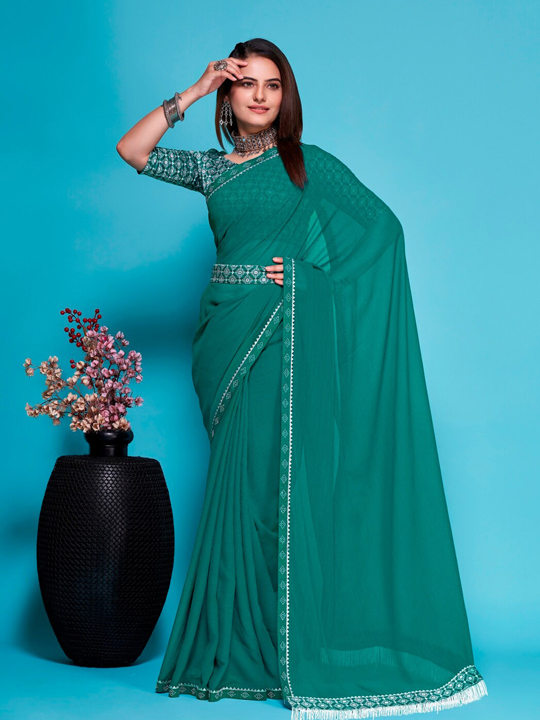 

AVANTIKA FASHION Beads and Stones Pure Silk Saree, Olive