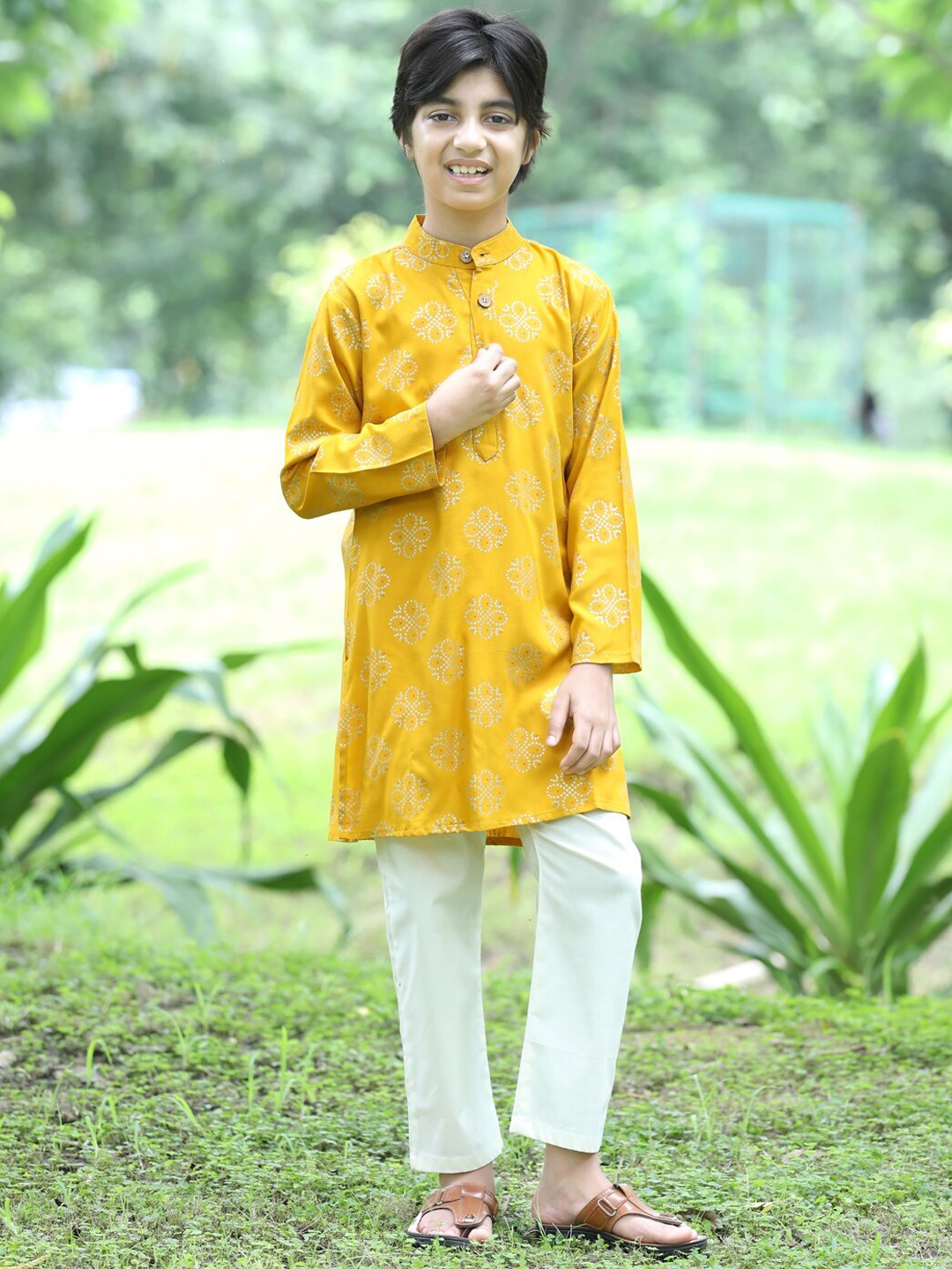 

Cutiekins Boys Ethnic Motifs Printed Regular Kurta With Pyjamas, Mustard
