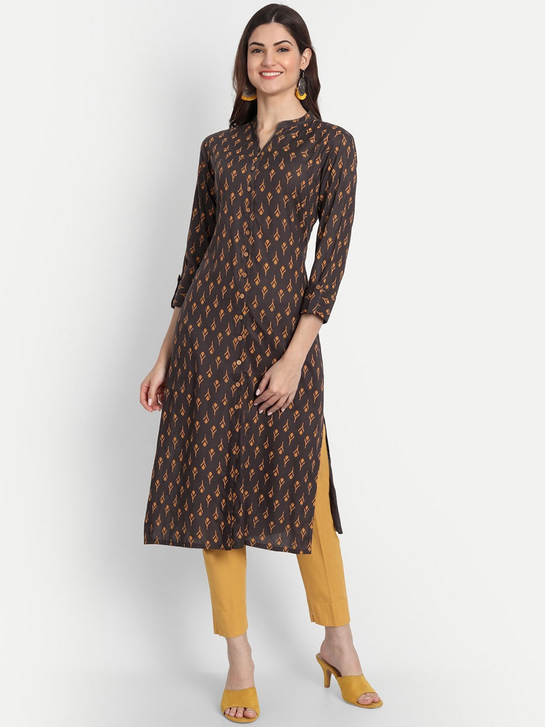 

SUTI Ethnic Motifs Printed Mandarin Collar Roll-Up Sleeves Straight Kurta, Brown