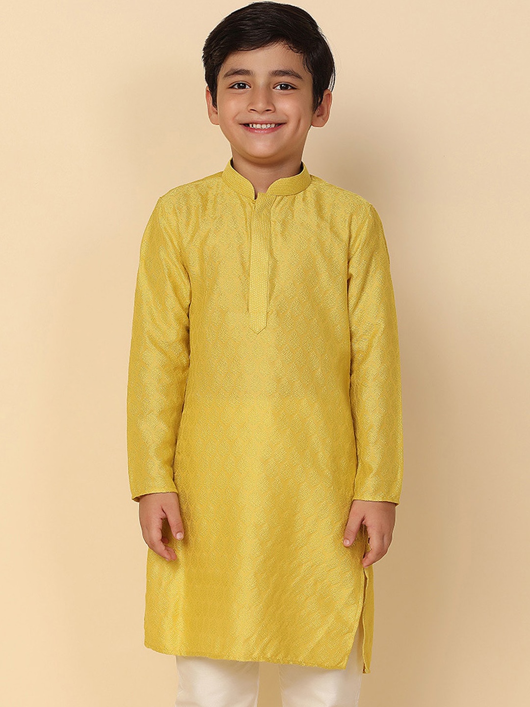 

KISAH Boys Solid Textured Regular Fit Ethnic Motifs Kurta, Yellow