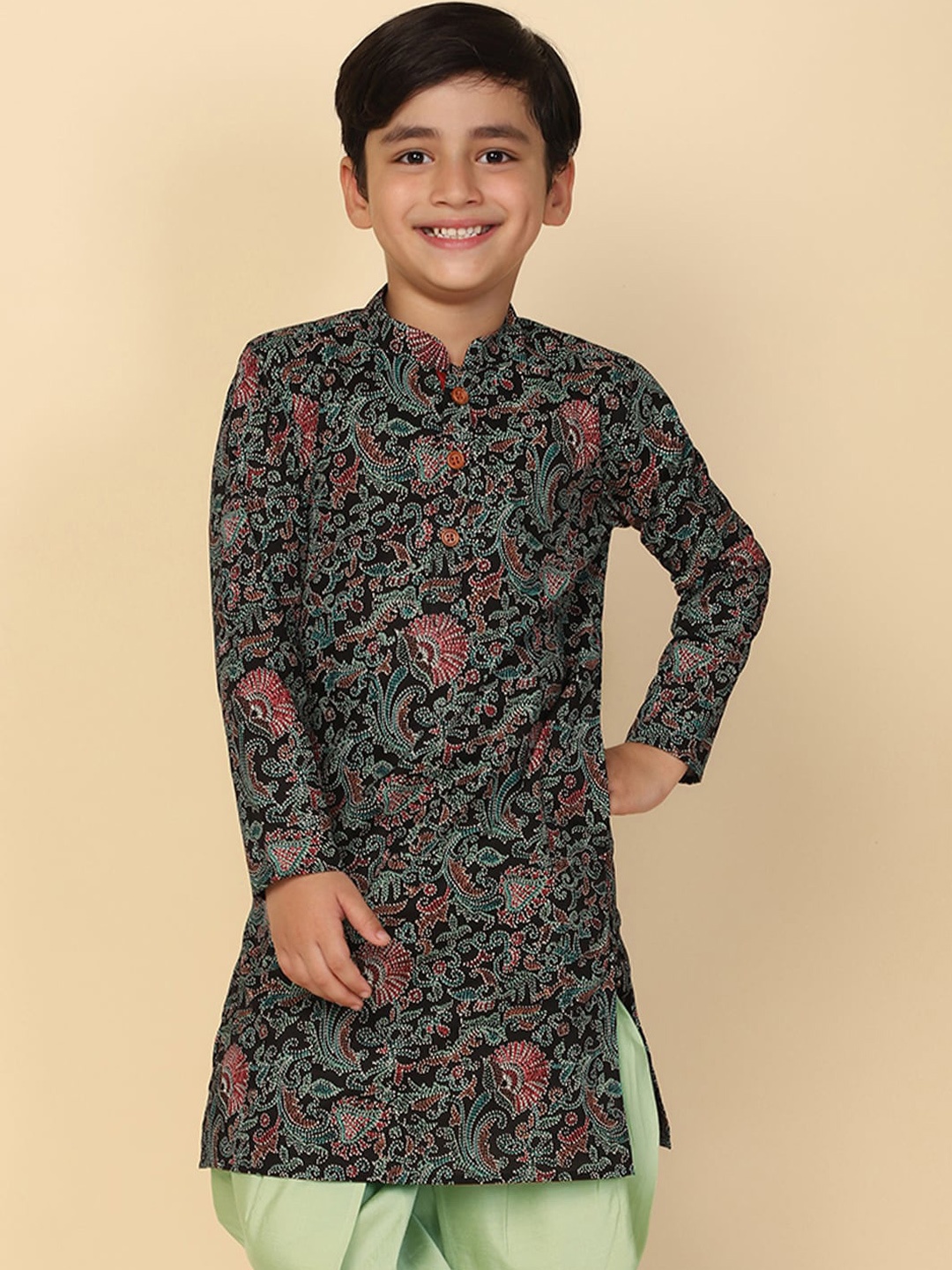 

KISAH Boys Kantha Printed Regular Fit Kurta, Black