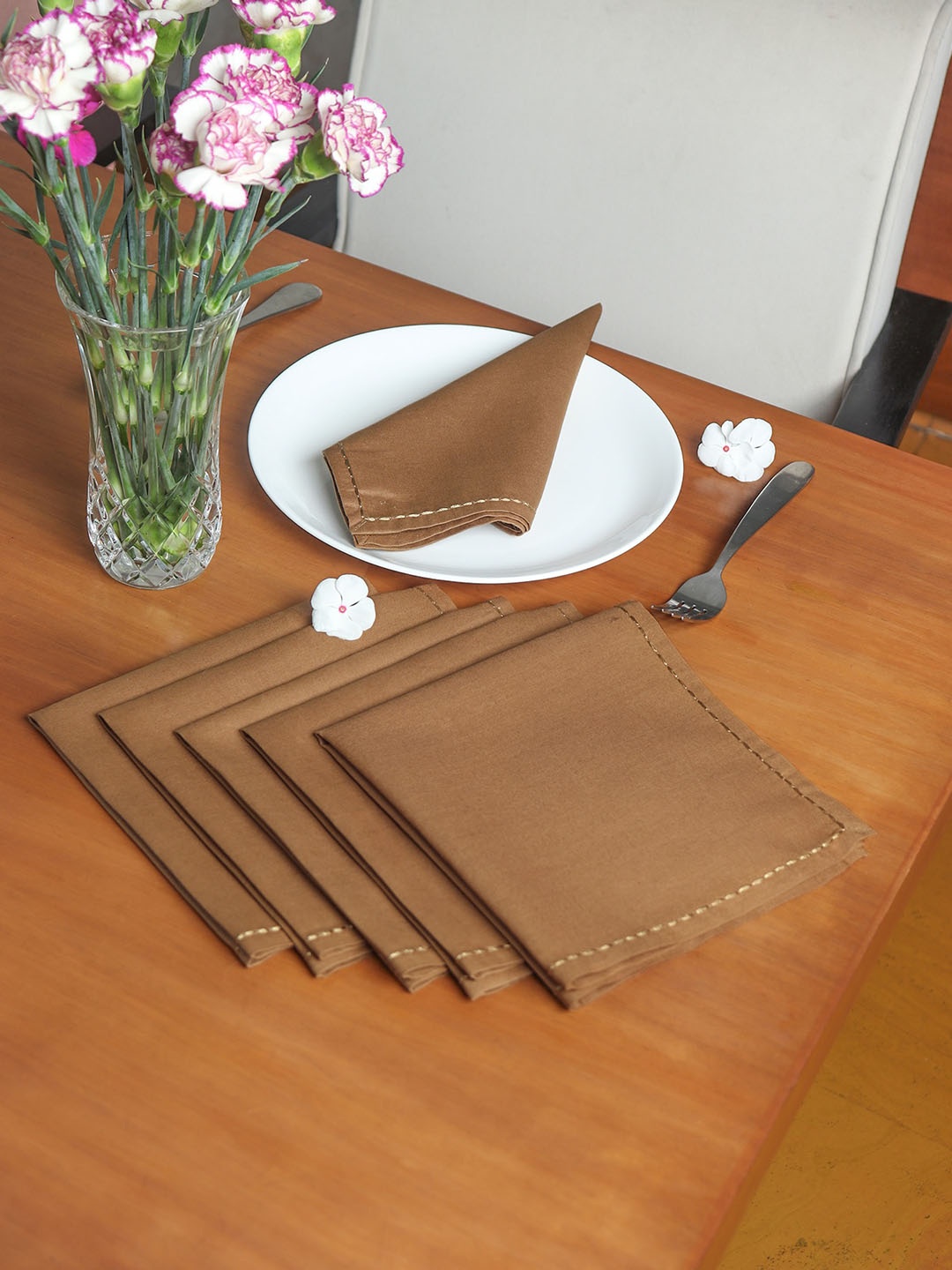 

ZEBA Brown 6 Pieces Embroidered Cotton Table Napkins