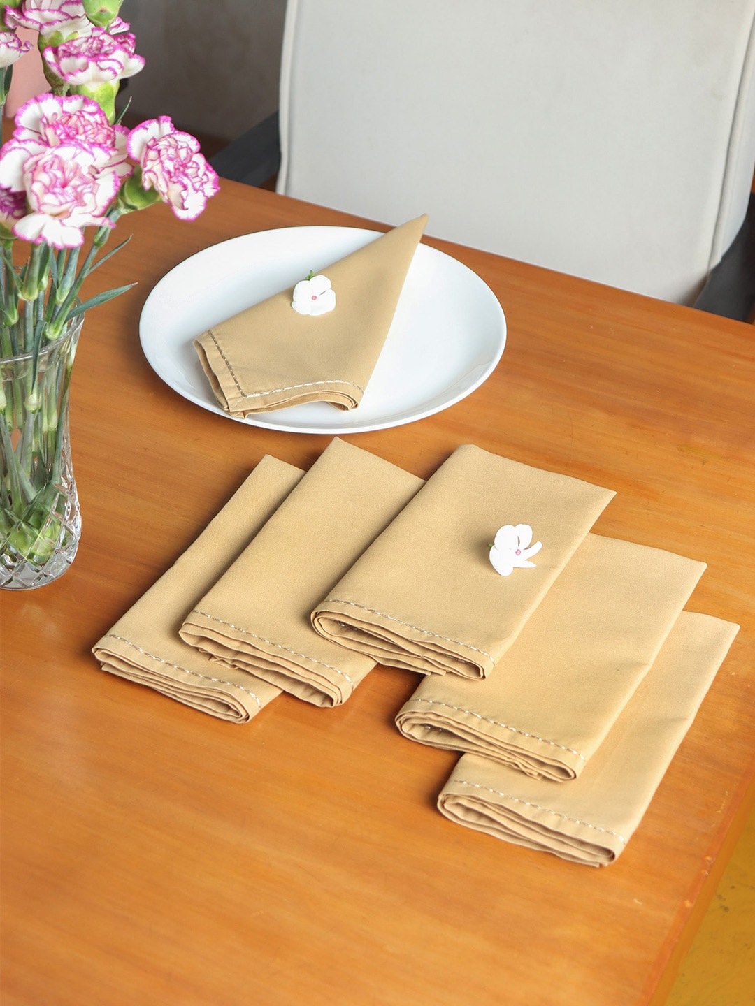 

ZEBA Beige 6 Pieces Embroidered Cotton Table Napkins