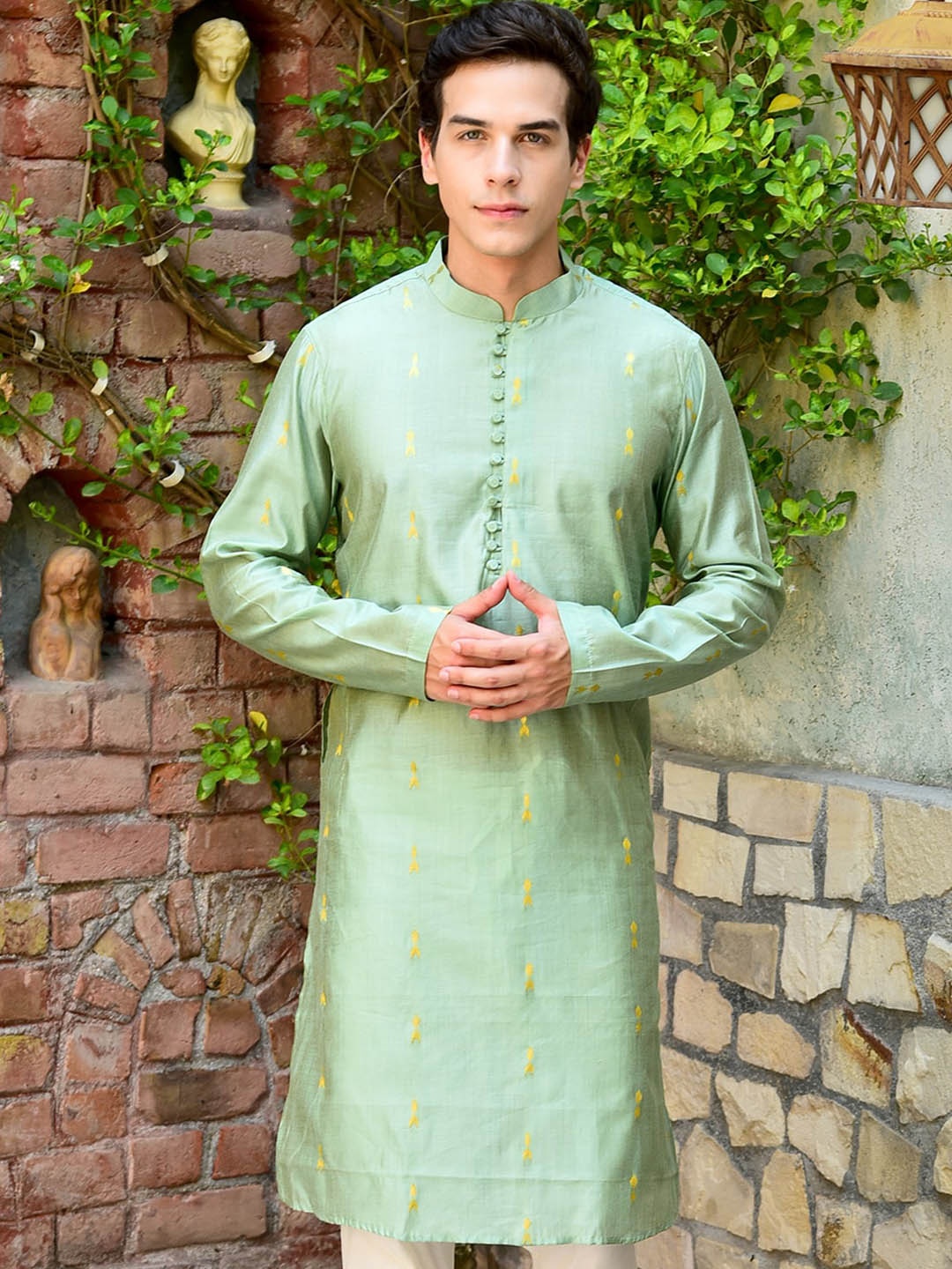 

HOUSE OF DEYANN Ethnic Motifs Woven Design Mandarin Collar Jacquard Straight Kurta, Green