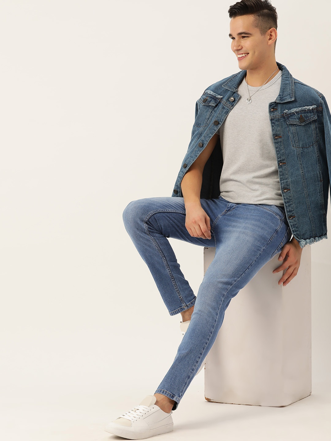 

Mast & Harbour Men Skinny Fit Light Fade Stretchable Jeans, Blue