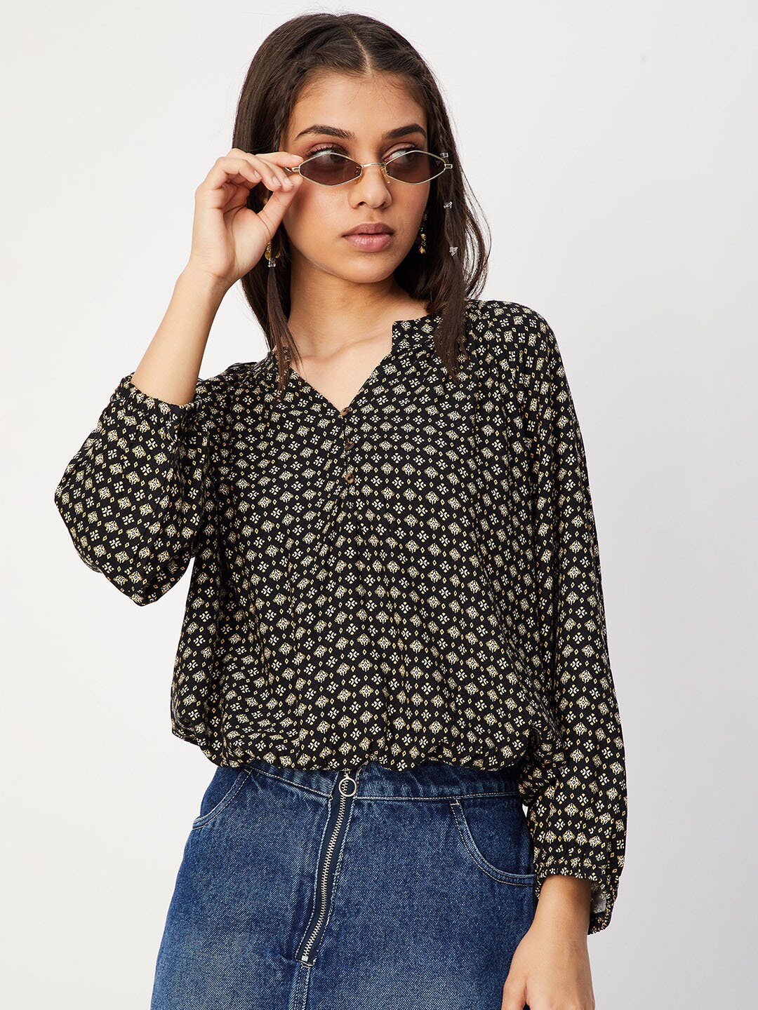 

max Girls Floral Printed Mandarin Collar Cuffed Sleeves Regular Top, Black
