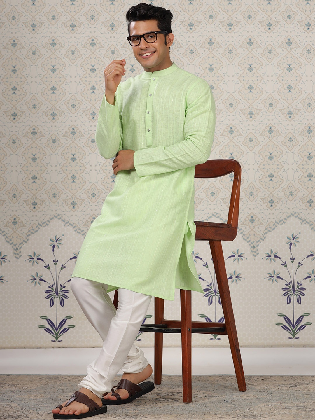 

Ode by House of Pataudi Striped Thread Work Pure Cotton Straight Kurta, Lime green