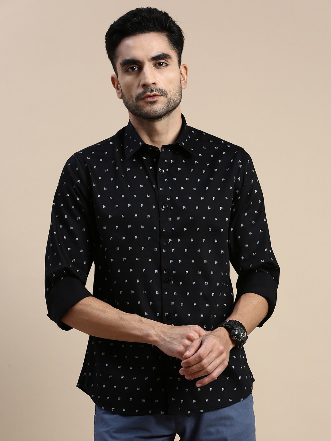 

INVICTUS Sport Geometric Printed Spread Collar Slim Fit Oxford Cotton Casual Shirt, Black