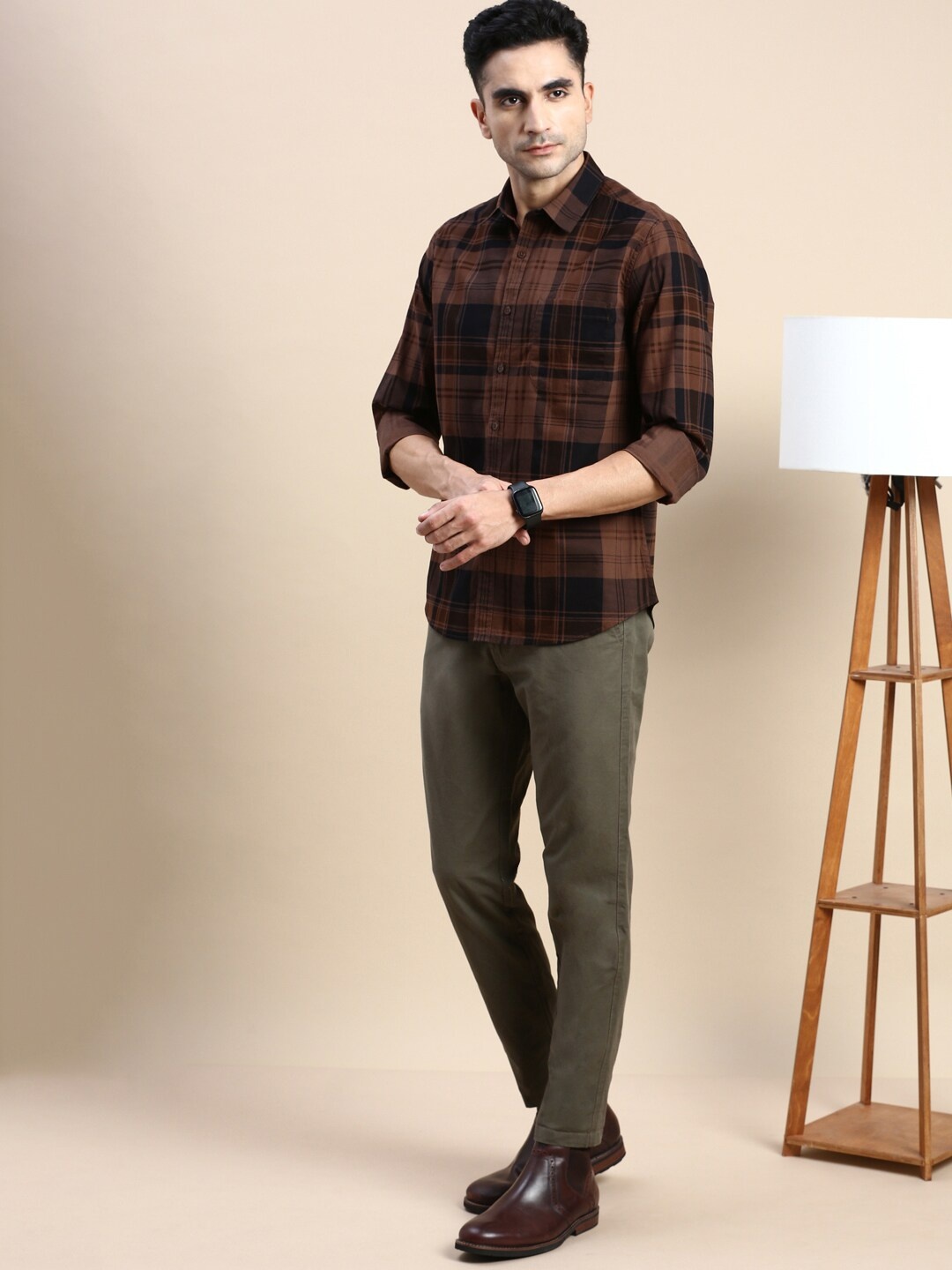 

INVICTUS Sport Tartan Checked Spread Collar Slim Fit Cotton Casual Shirt, Coffee brown