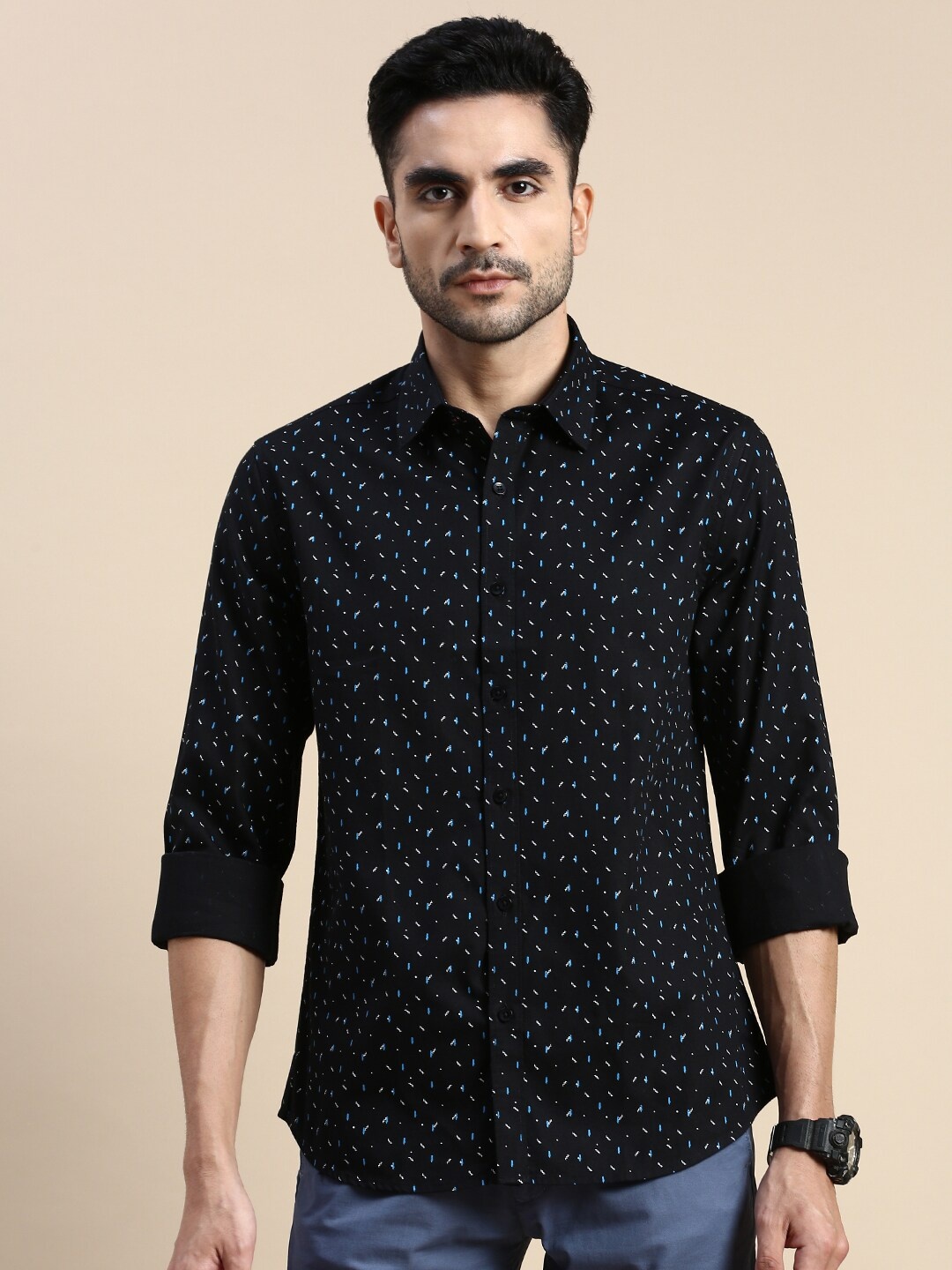 

INVICTUS Sport Floral Printed Spread Collar Slim Fit Cotton Casual Shirt, Black