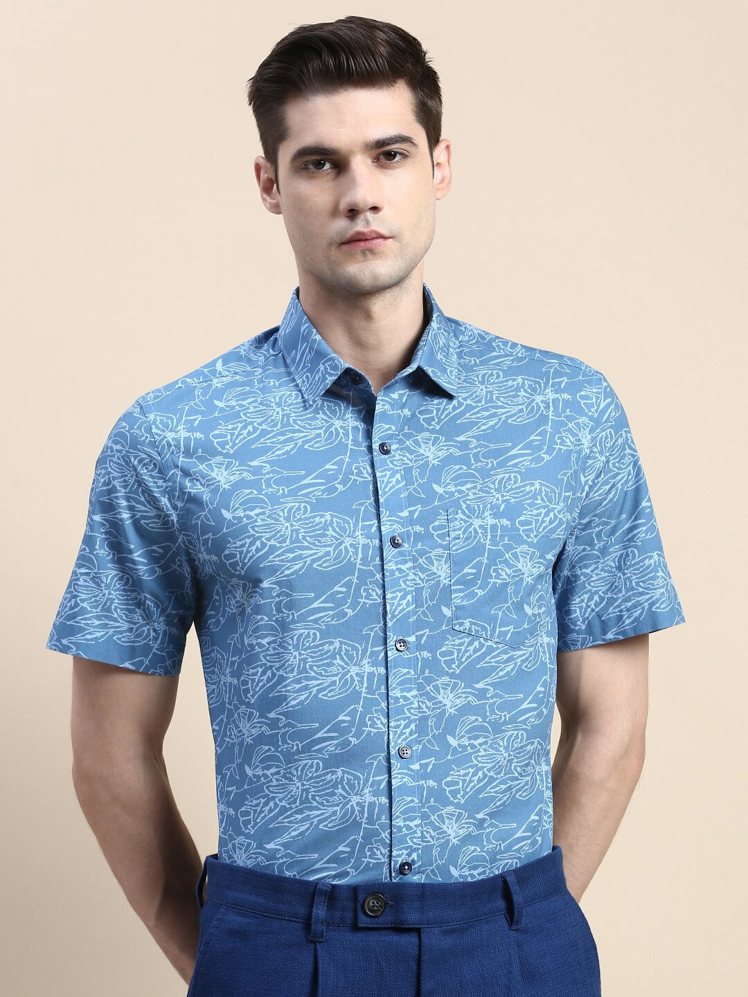 

INVICTUS Standard Floral Printed Spread Collar Slim Fit Cotton Formal Shirt, Blue