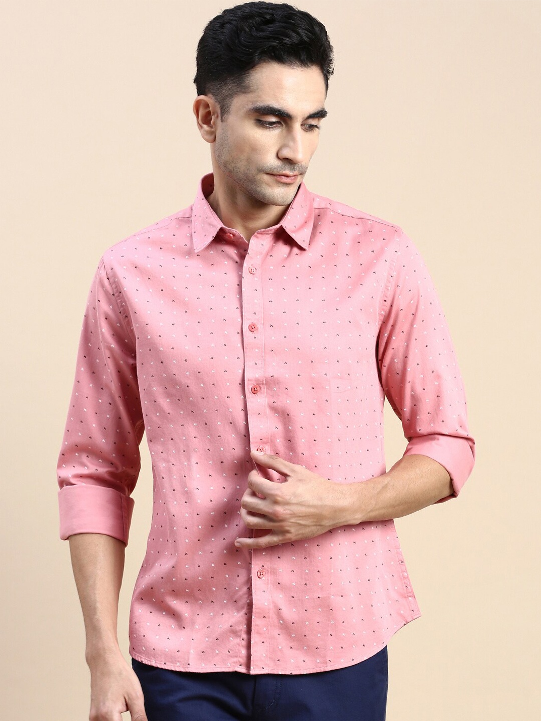 

INVICTUS Sport Micro Ditsy Printed Slim Fit Cotton Casual Shirt, Pink