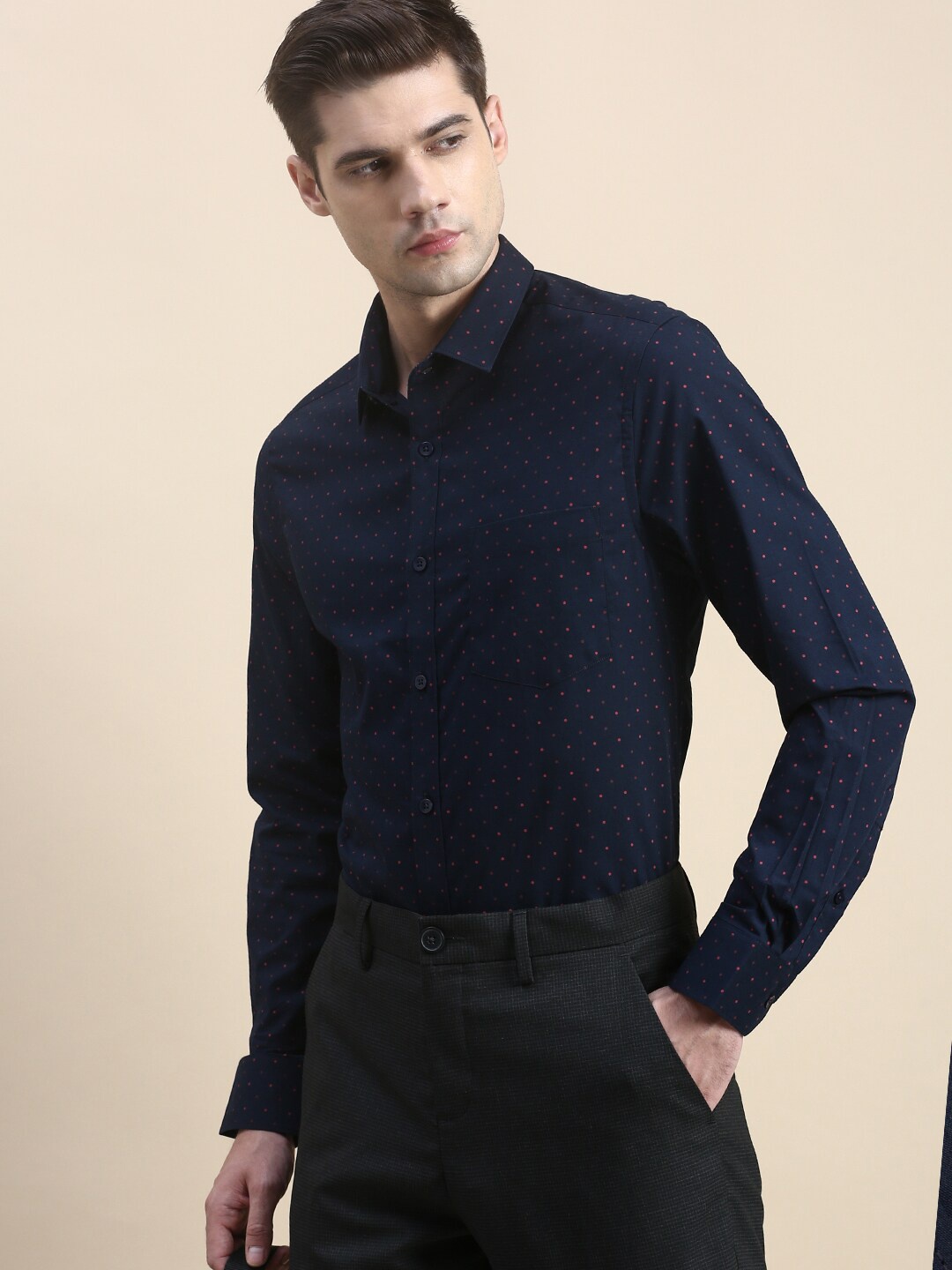 

INVICTUS Standard Micro Ditsy Printed Slim Fit Cotton Formal Shirt, Navy blue