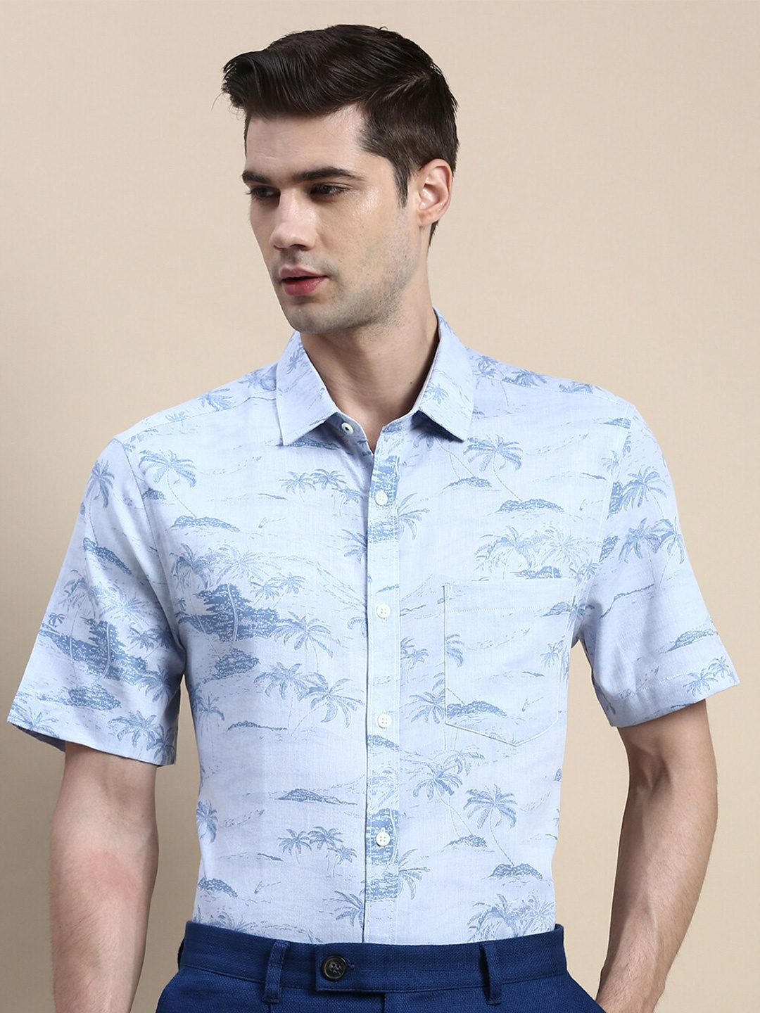 INVICTUS Tropical Printed Standard Slim Fit Cotton Formal Shirt, Blue