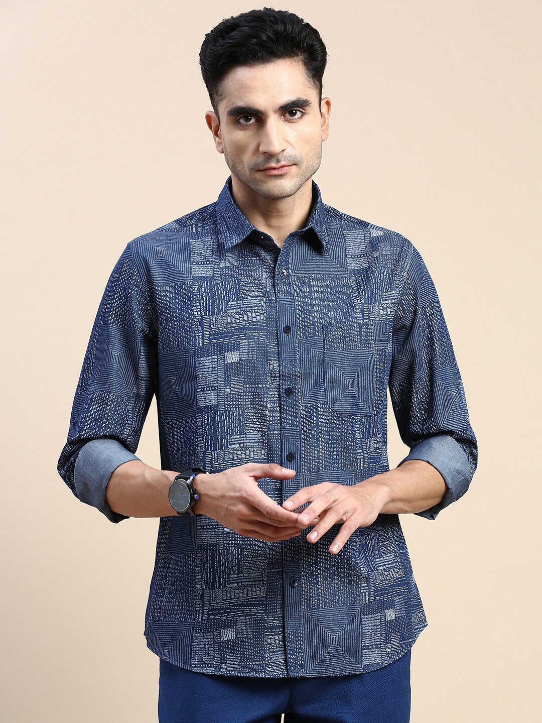 

INVICTUS Geometric Printed Sport Slim Fit Cotton Casual Shirt, Navy blue