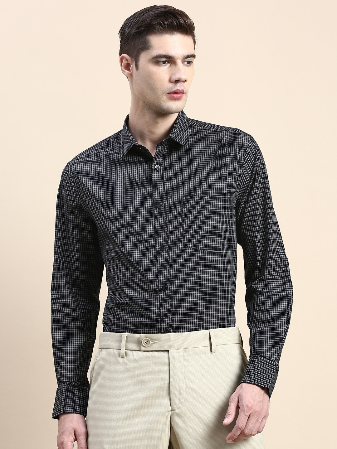 

INVICTUS Tattersall Checked Standard Slim Fit Cotton Formal Shirt, Black
