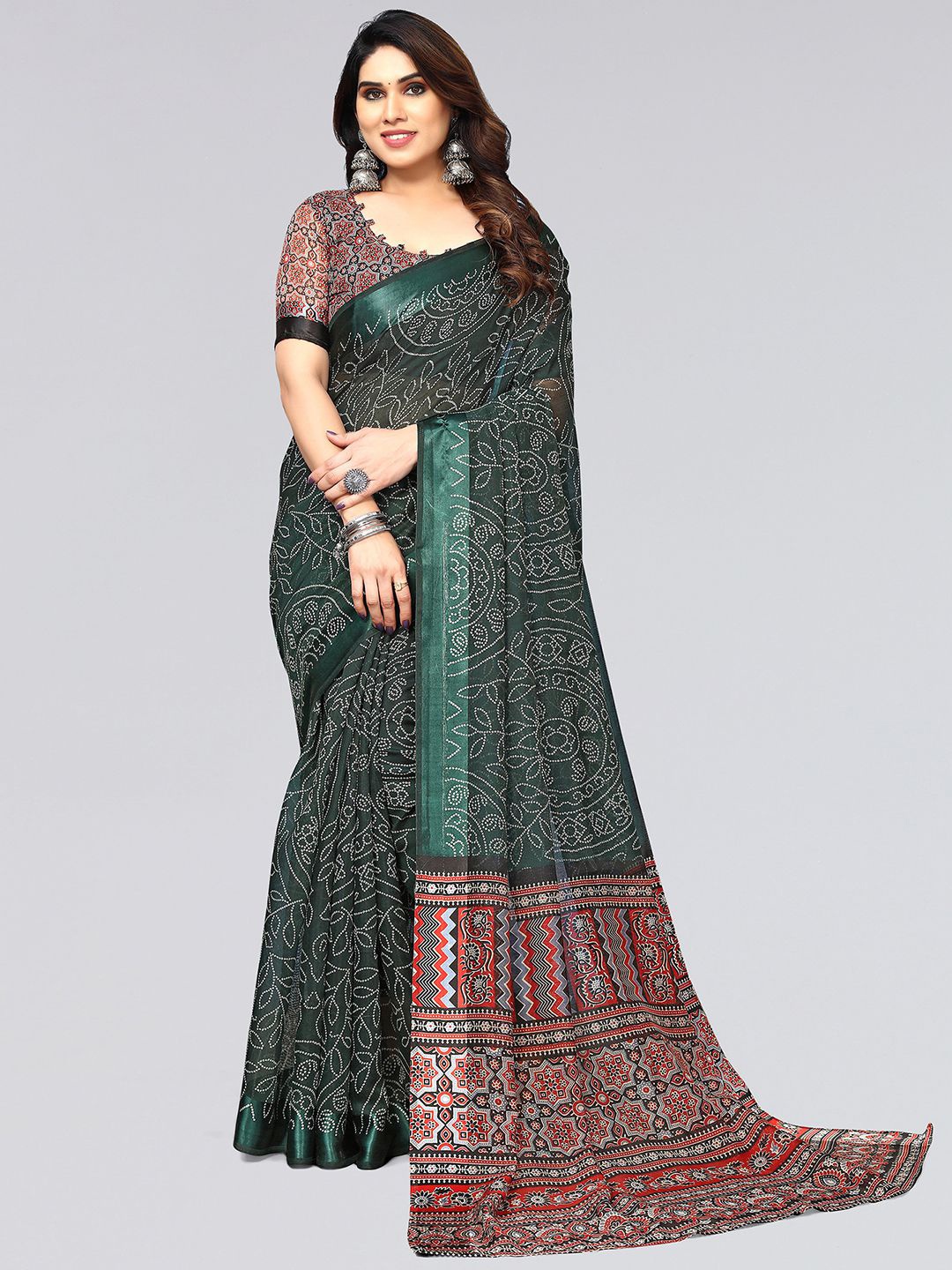 

KALINI Bandhani Printed Saree, Green