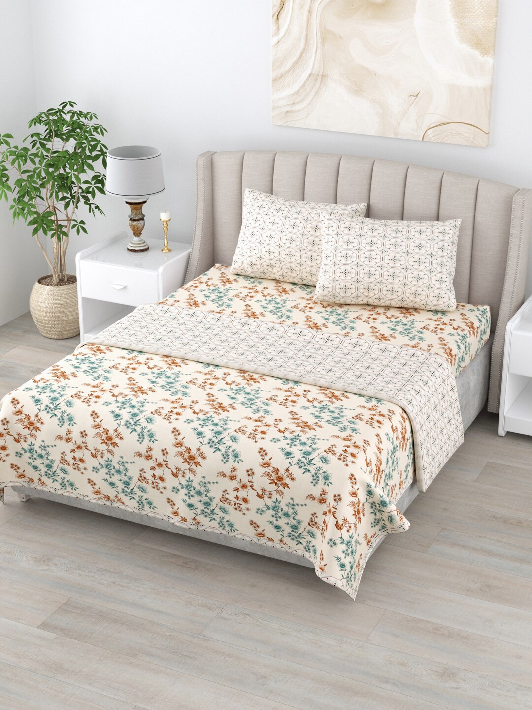 

Home Fresh Cream-Coloured & Green Floral AC Room Pure Cotton 210 GSM Double Bedding Set