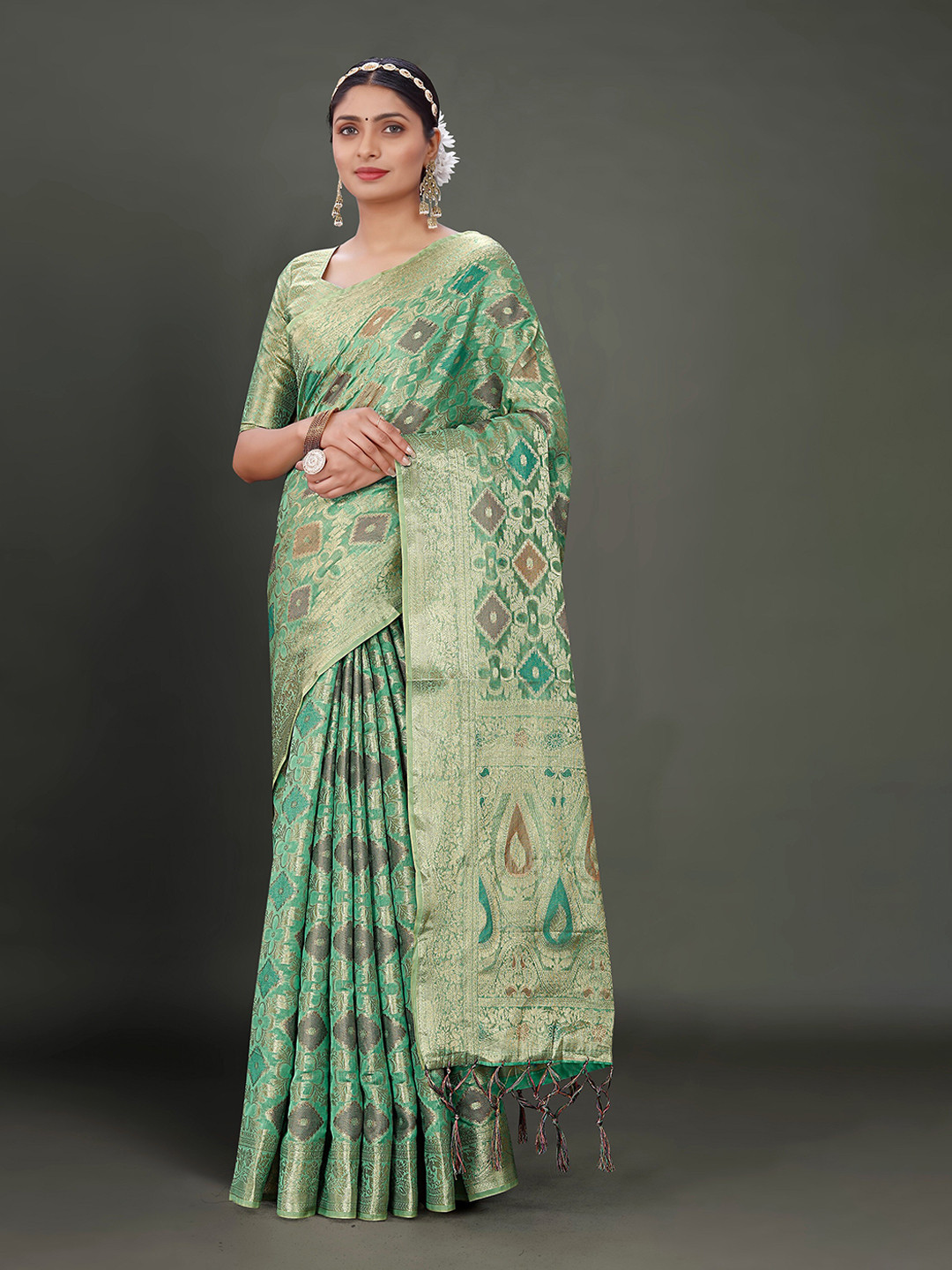 

Mitera Sea Green Ethnic Motifs Woven Design Zari Organza Kanjeevaram Saree