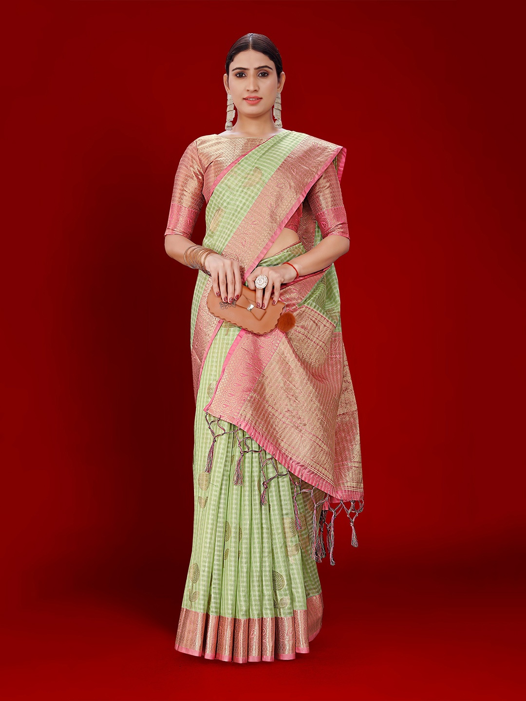 

Mitera Green & Pink Checked Woven Design Zari Organza Kanjeevaram Saree