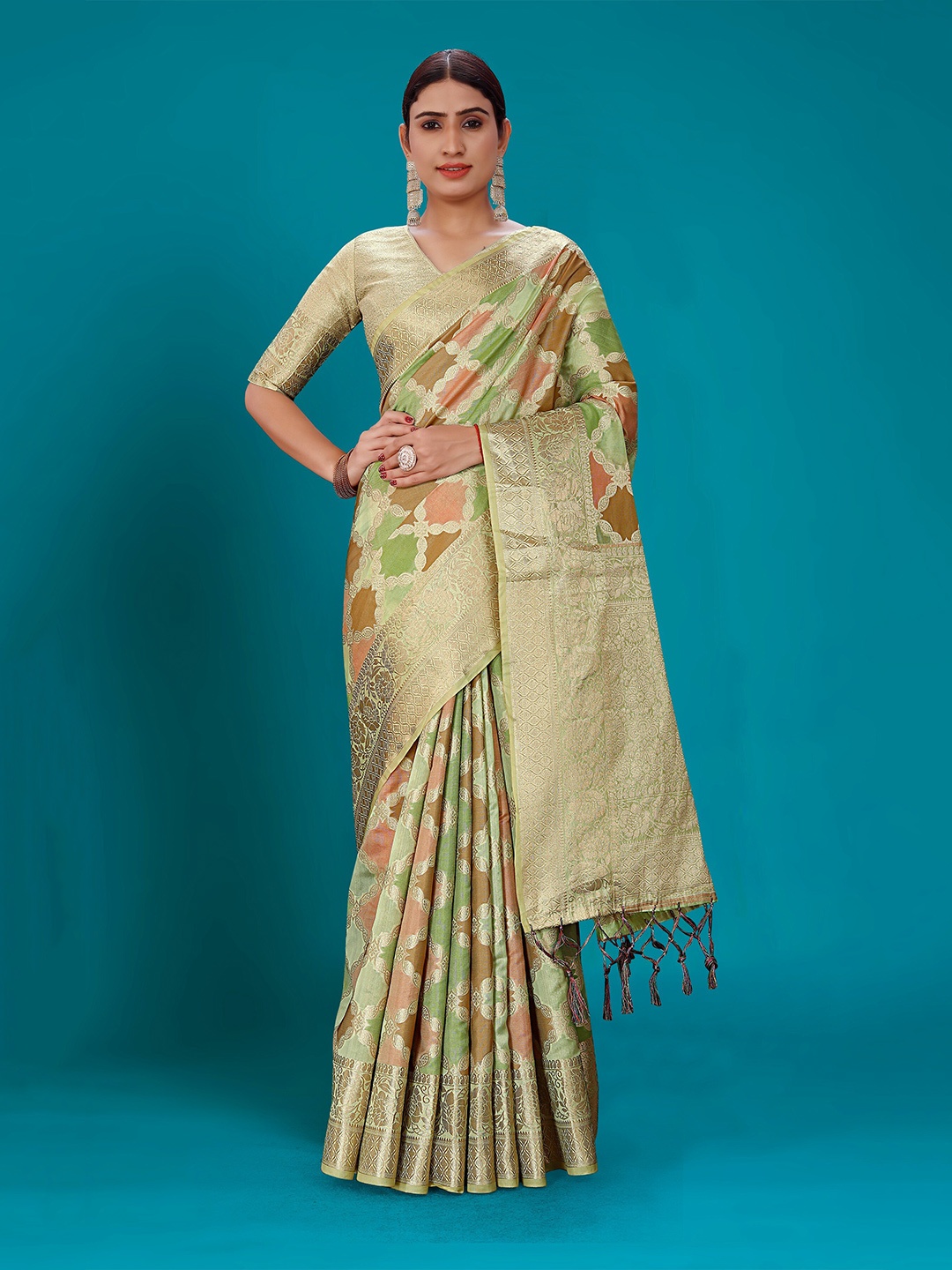

Mitera Ethnic Motif Woven Design Zari Organza Kanjeevaram Saree, Green