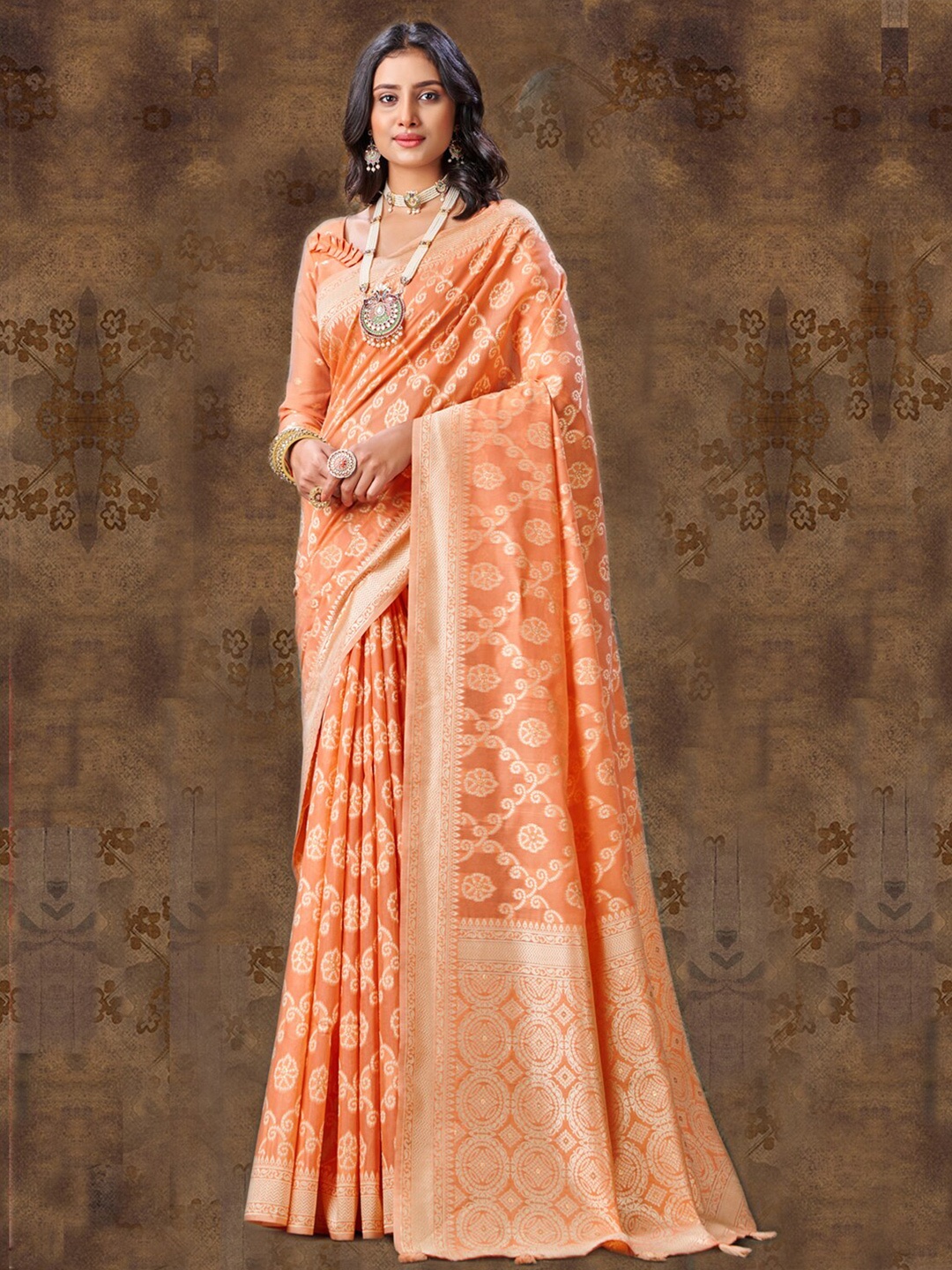 

Mitera Woven Design Zari Banarasi Saree, Peach