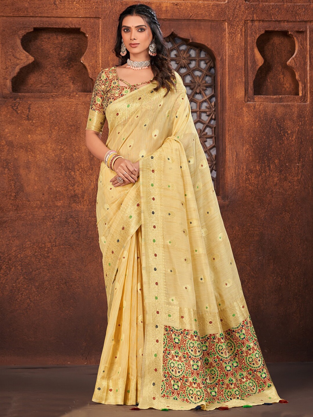 

Mitera Yellow & Green Woven Design Zari Banarasi Saree