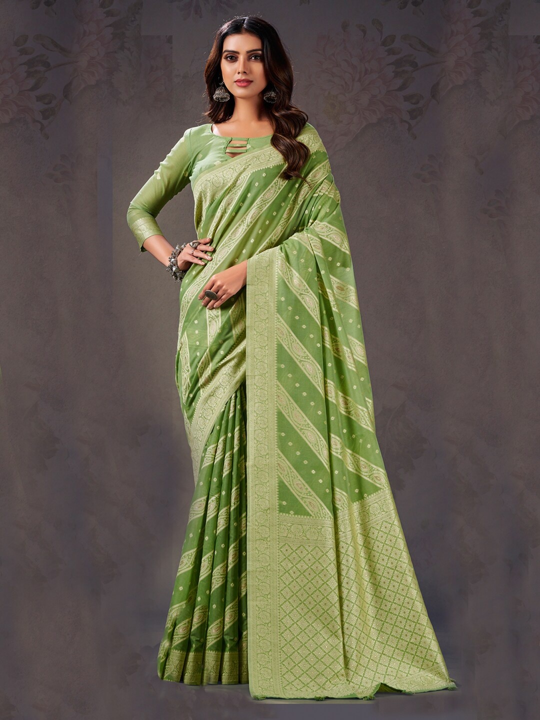

Mitera Ethnic Motifs Woven Design Zari Banarasi Saree, Green