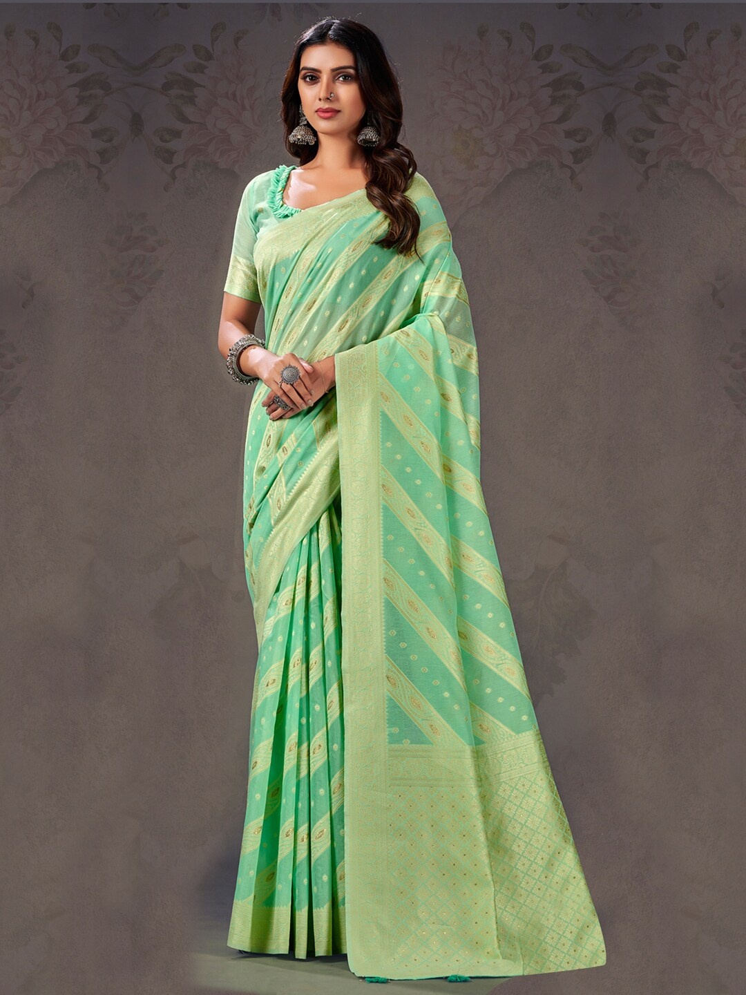 

Mitera Ethnic Motifs Woven Design Zari Banarasi Saree, Green