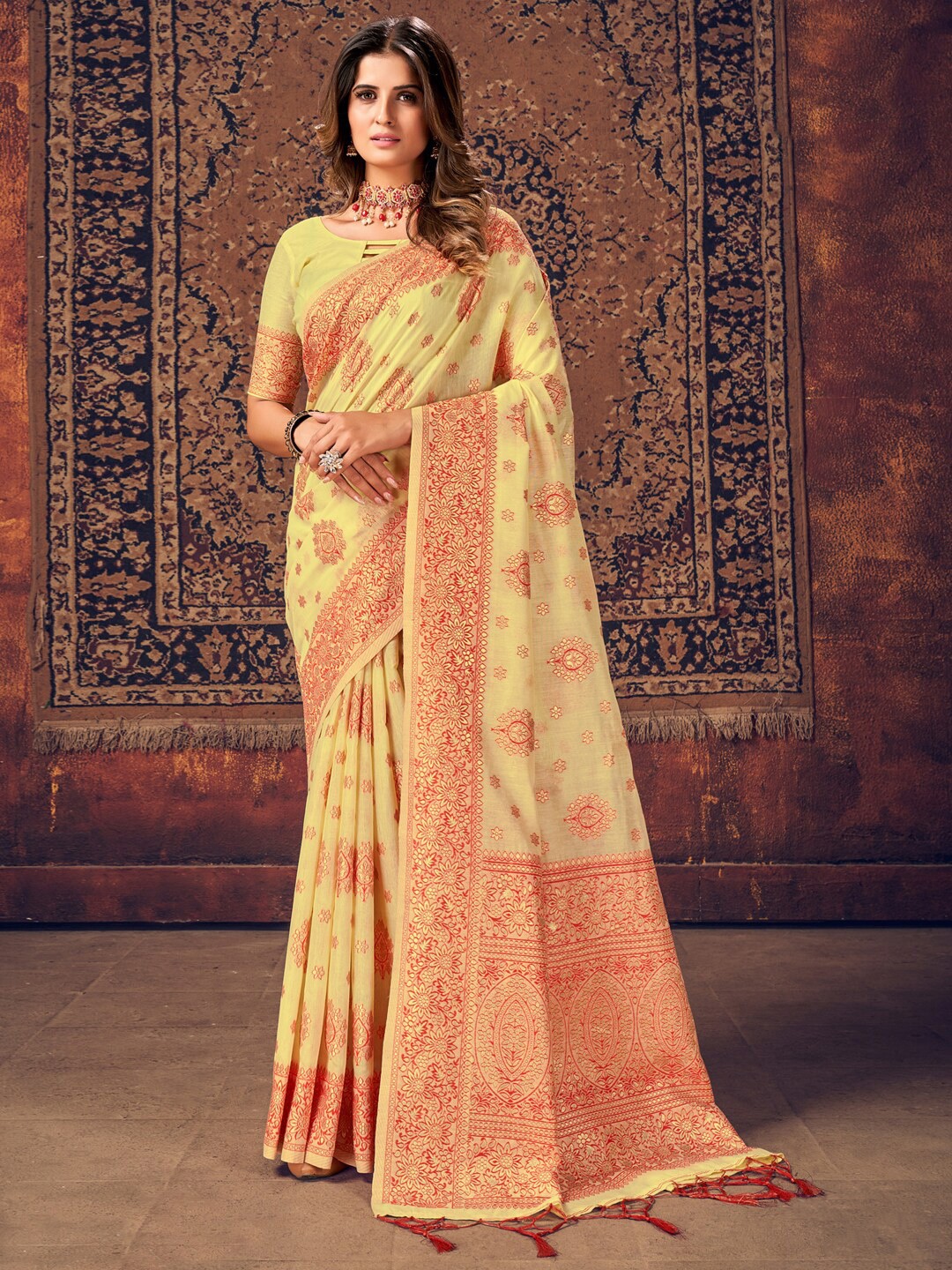 

Mitera Ethnic Motifs Woven Design Zari Banarasi Saree, Yellow