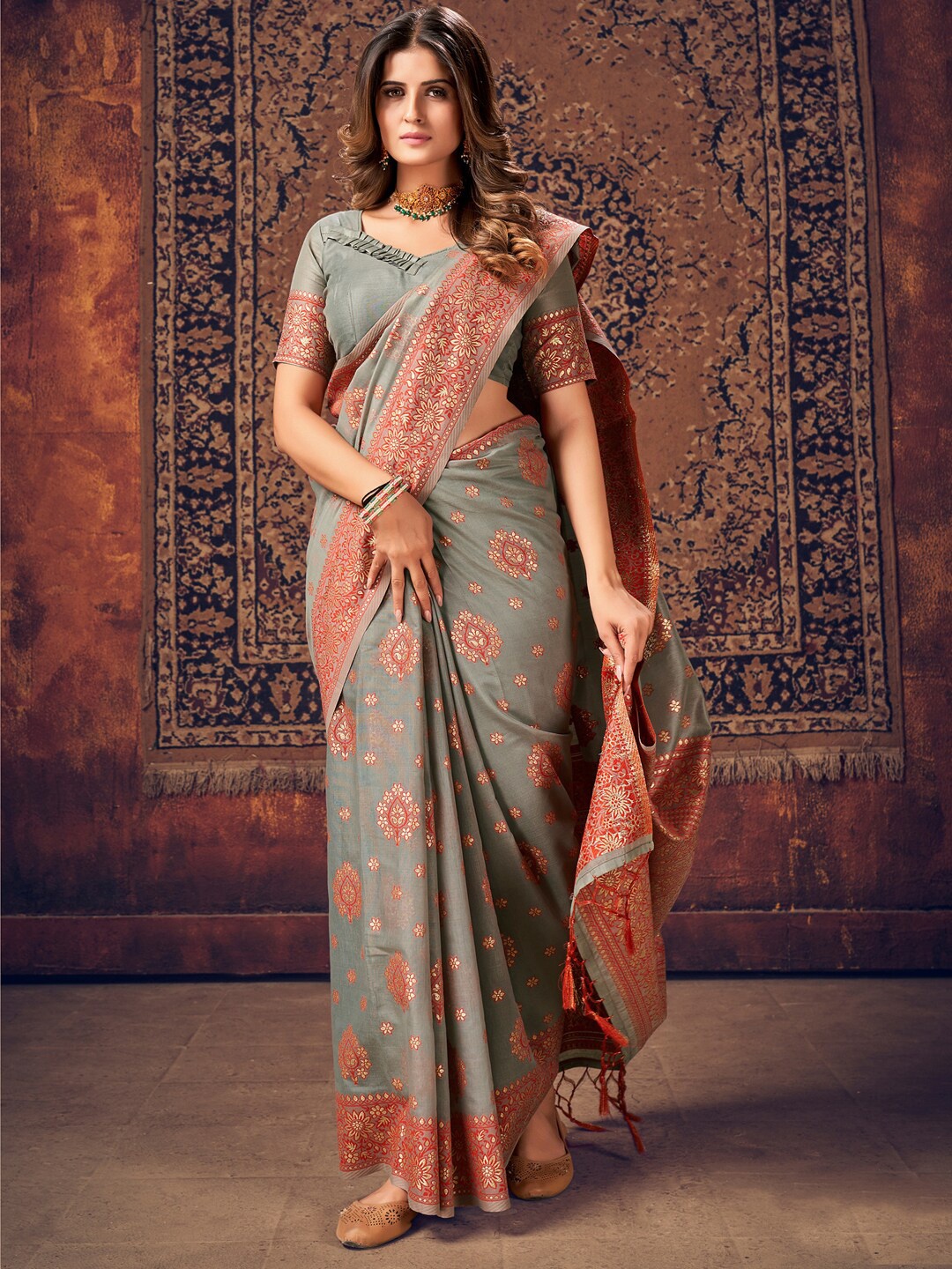 

Mitera Ethnic Motifs Woven Design Zari Banarasi Saree, Grey