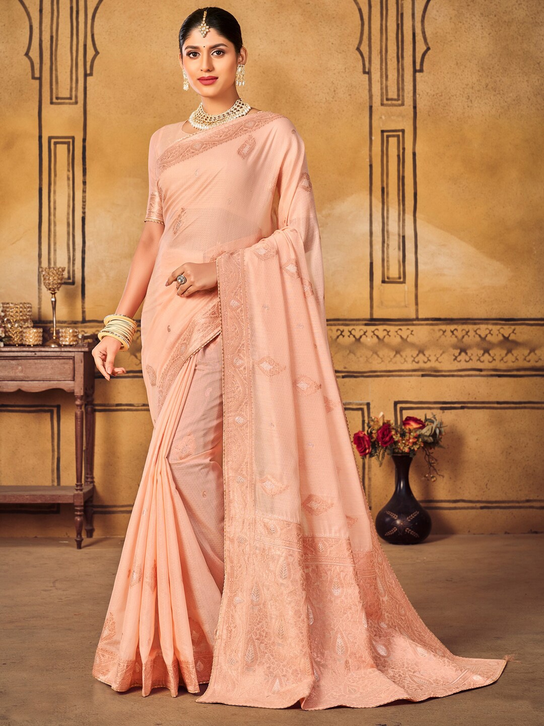 

Mitera Ethnic Motif Woven Design Zari Banarasi Saree, Peach