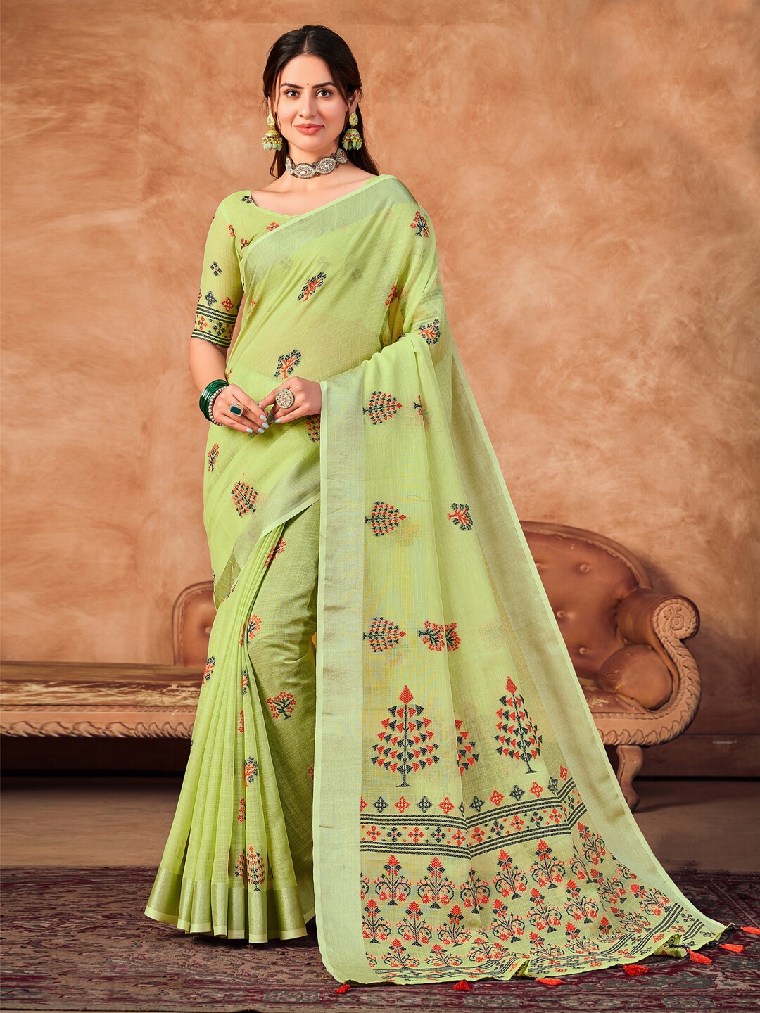 

Mitera Ethnic Motifs Woven Design Zari Banarasi Saree, Green